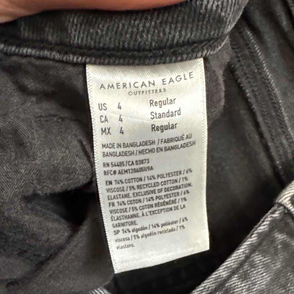 American Eagle Outfitters High Rise Black Jeans - Picture 2 of 4